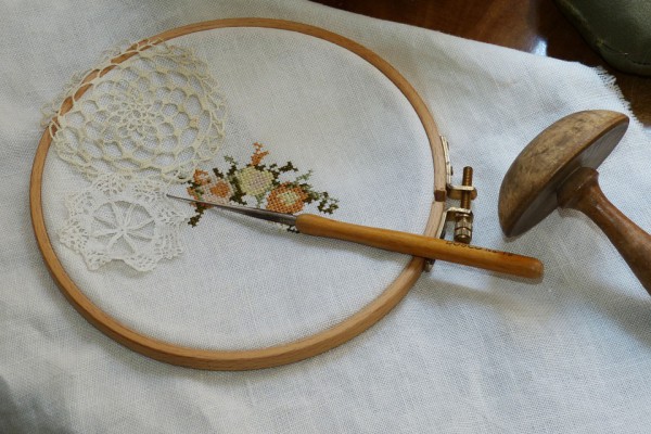 embroidery-lace-csipke-600x400.jpg