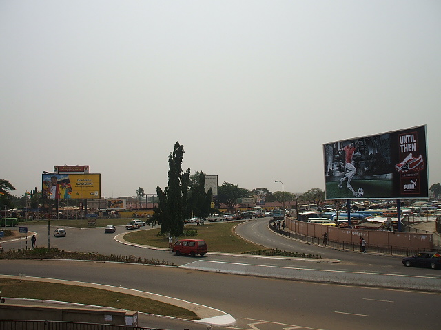 Accra_Ghana_roads.jpg